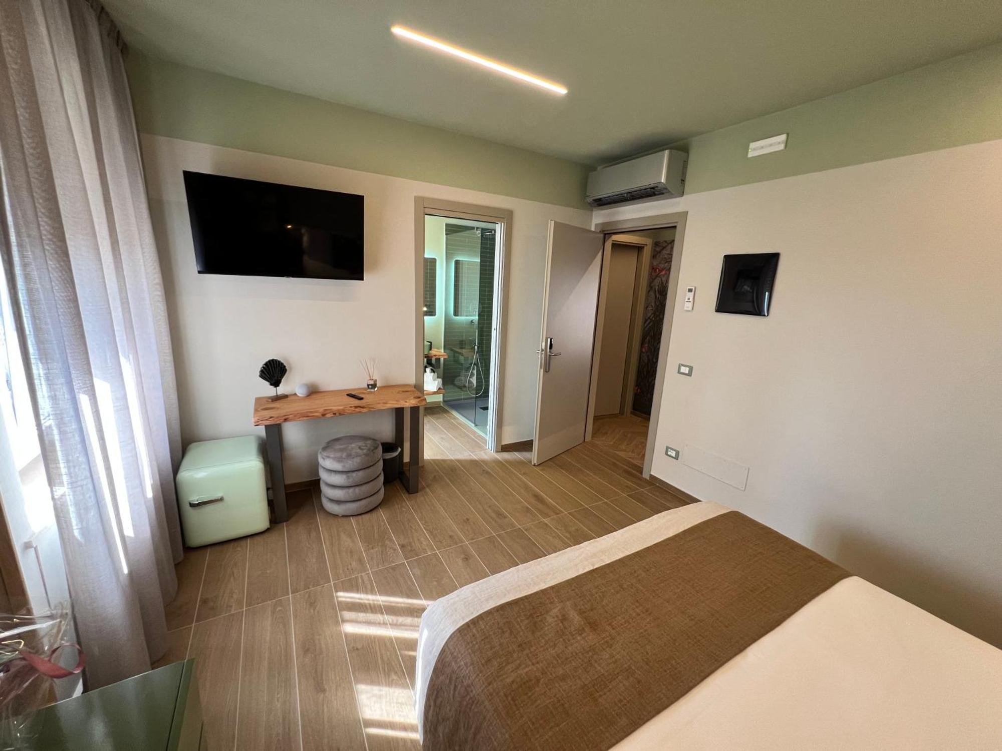 Luci Sul Mare -Boutique Rooms Follonica Ngoại thất bức ảnh