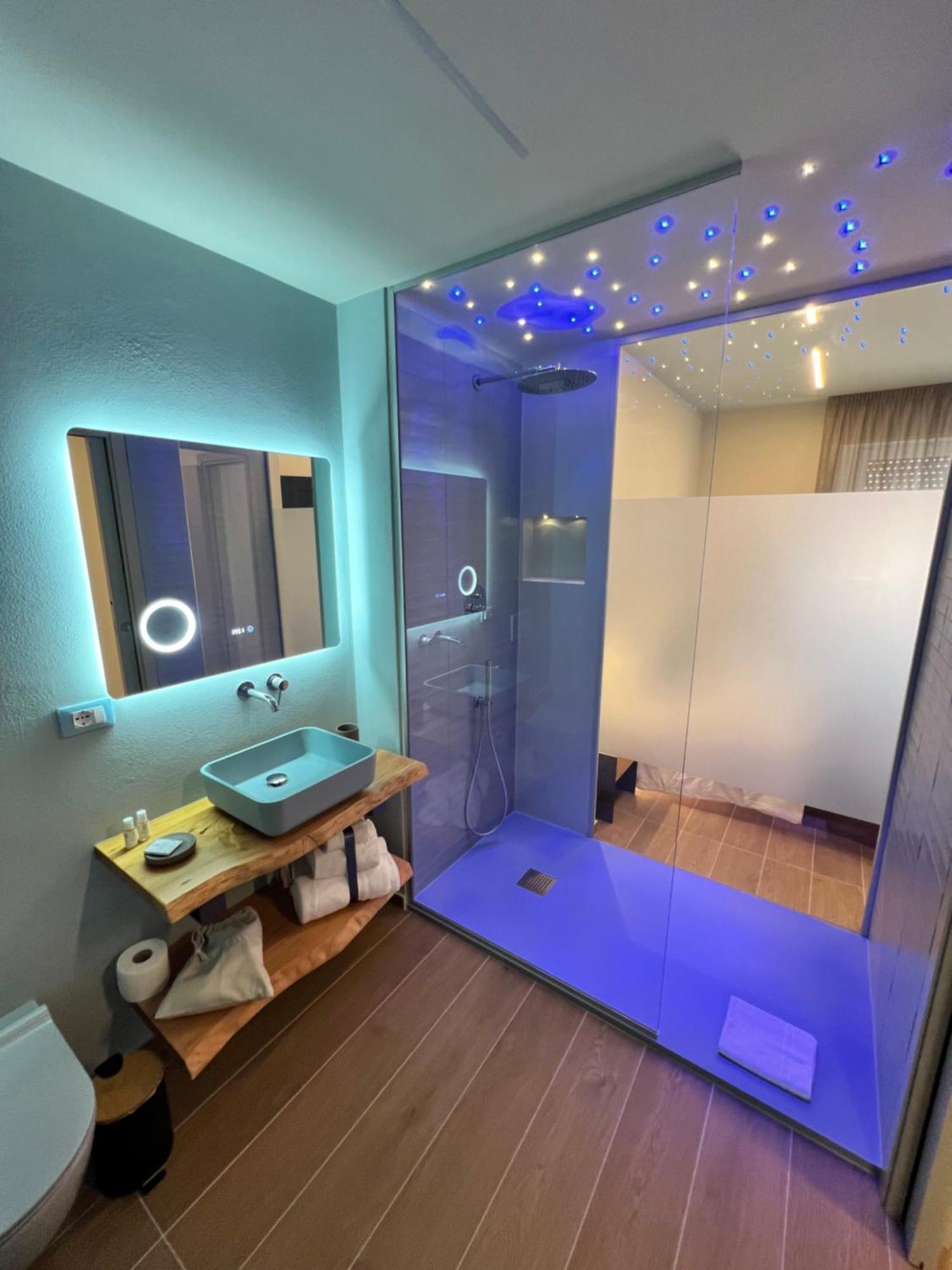 Luci Sul Mare -Boutique Rooms Follonica Ngoại thất bức ảnh