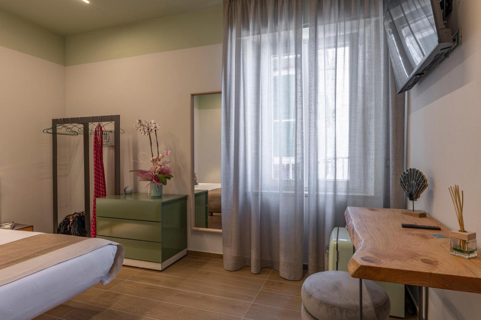 Luci Sul Mare -Boutique Rooms Follonica Ngoại thất bức ảnh