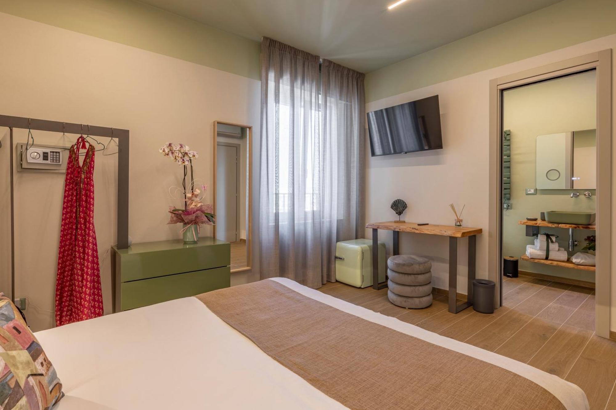 Luci Sul Mare -Boutique Rooms Follonica Ngoại thất bức ảnh