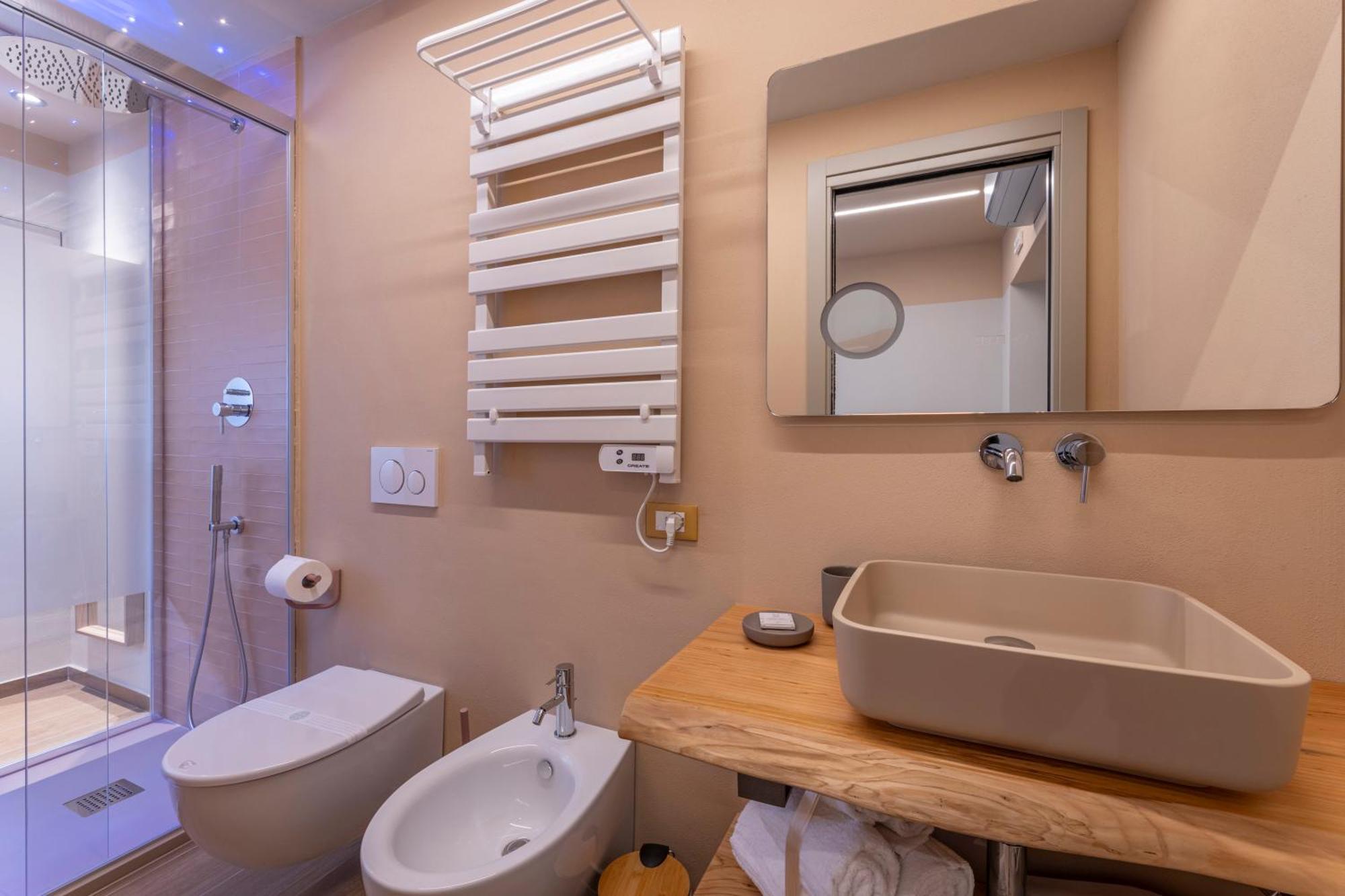 Luci Sul Mare -Boutique Rooms Follonica Ngoại thất bức ảnh